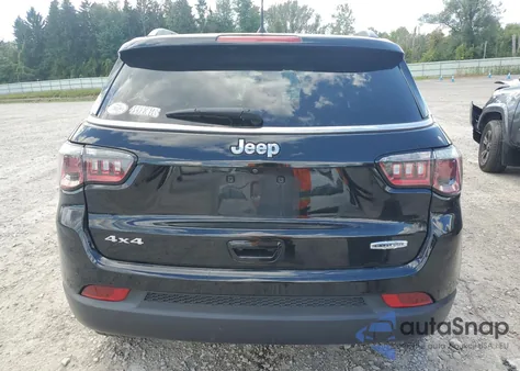 2018 Jeep Compass Latitude z USA, uszkodzony, nr VIN 3C4NJDBB9JT265075